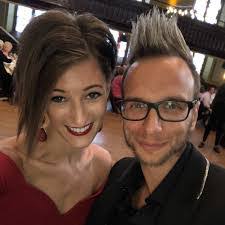 Laurie Phinney's Instagram, Twitter & Facebook