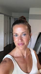 Jami Benton's Instagram, Twitter & Facebook