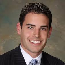 Warren Kelly's Instagram, Twitter & Facebook