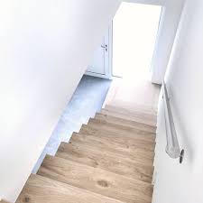 Der Belag Sind Holzoptik Fliesen Welche Wir Auch Im Wohn Essbereich Verlegt Haben Die Fliesen Wurden Auf 4 Treppe Fliesen Holzoptik Bodenfliesen Holzoptik