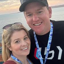 Friday fail : Trying to recover the bogged excavator.