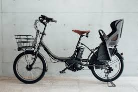 買って1年ほど経ちますが 現在3歳の子を乗せて使っている子乗せ電動自転車 いわゆるママチャリ をご紹介 電動自転車ってあまりスタイリッシュなのもなく hydeeは背が高くて子供を乗せるには怖かった ただ買ったままならあまり熱弁するところもそんなにないの