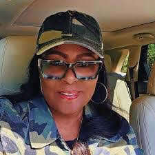 Yvette Griggs's Instagram, Twitter & Facebook