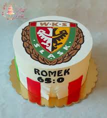 Śląsk wrocław, club uit polen. Tort Logo Slask Wroclaw Torty Bez Masy Cukrowej Drip Cake Art Tort