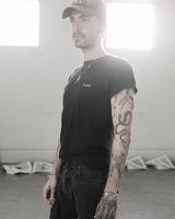 Директор и мастер студии пр ленина 49. Bill Delaet Tatu Zmei Na Ruke V Studii Ouro 04 06 18 La Dnevniki Asocialnaya Set