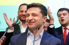 Изучаем, на кого подписан президент украины владимир зеленский в instagram президент украины владимир зеленский всегда очень активен в своих социальных сетях. I Shou I Biznes Kak Zelenskij Nauchilsya Upravlyat Imperiej I Milliardami V Mire Politika Argumenty I Fakty