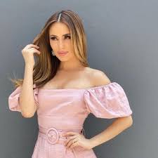 Instagram analytics for cynthia rodriguez. Cynthia Rodriguez Deja Sin Aliento A Carlos Rivera Pondra Fin A Las Criticas Show News