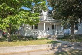 826 Linden St, Webb City, MO 64870