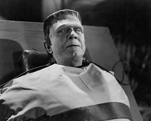 Frankenstein Meets the Wolf Man (Universal 1943) - Classic Monsters