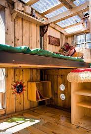 The Charming Eco Friendly Micro Houses Made From Household Junk For Less Than 200 Tiny House Living Micro House Tiny Home Cost