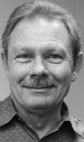 Luis Linton's Instagram, Twitter & Facebook