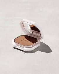 It helps set foundation and prevent it from easily rubbing off. Pro Filt R Soft Matte Powder Foundation 340 Fenty Beauty Fenty Beauty Fenty Skin