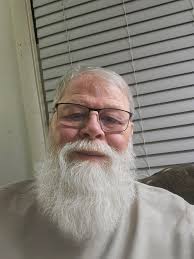 Let's kick the week off right and flood this thread and the FB algorithm  with beards from all over the world. Let's see what ya got! SHOW US YOUR  BEARDS! 👊💥 *Disclaimer -