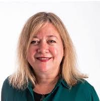 Robin Slaven's Instagram, Twitter & Facebook