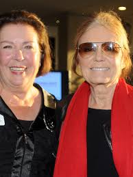 Gloria Steinem speaks at Hope House fundraiser