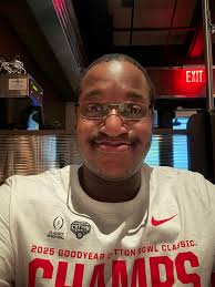 We went to the new MTM Steakhouse in Dublin last Friday night (formerly  Matt The Miller). We both had the Walleye that was brought over from the  closed Oscar's Restaurant. It was