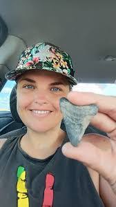 Alisa Noah's Instagram, Twitter & Facebook