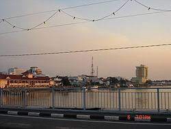 Jambatan ini dinamakan sebagai jambatan sultan ahmad shah ii. Sultan Ismail Bridge Wikipedia