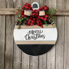 Merry Christmas Ornament Sign Black Plaid Front Door Decor Round Door Decoration Front Door W Christmas Decorations Wreaths Christmas Wreaths Christmas Wood