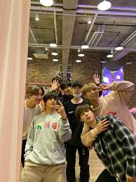 Moment Lucu Yang Terjadi Saat Bts Mengujungi Bts Pop Up House Of Bts