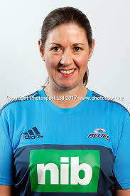 Robyn Rowley's Instagram, Twitter & Facebook