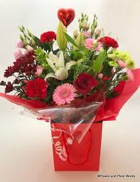 The basis for the length of the greeting card, banner. Hearts And Flowers Gift Carrier Buy Online Or Call 01928 575 132