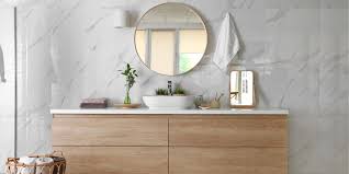 Quel plaisir de se draper dans une serviette de bain moelleuse au sortir d'un long bain chaud ou d'une bonne douche! 4 Conseils De Marie Kondo Pour Bien Ranger La Salle De Bain Mesdepanneurs Fr