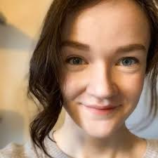 Lizzie Parker's Instagram, Twitter & Facebook