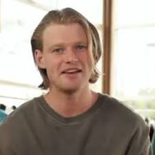 Meet the man behind The Oodie: How this 26-year-old Aussie created a  multi-million dollar business