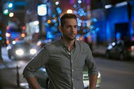 A tweet from eric blackmon, a friend of levi's, has revealed that the actor is undergoing workouts that last up to four hours in length. Shazam Star Zachary Levi On How He Put On 20lbs In A Month Batman News