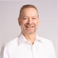 400+ perfiles de «Willimann»