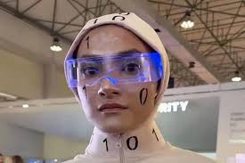 میس و مستر دیتا در پامپ