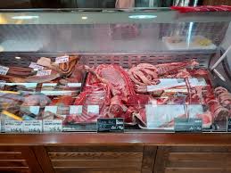De aceea, găsești în sortimentul nostru cele mai bune bucăți de carne de vită pentru preparate reușite: PieÈ›e Sibiu VÄƒ Place Carnea De Oaie Perfect È™i Facebook