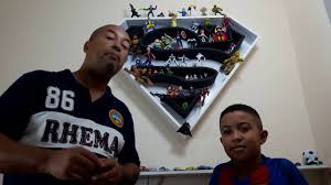 Estante Superman Superman Bookshelf Youtube Here are 24 diy bookcase makeovers you have to see.