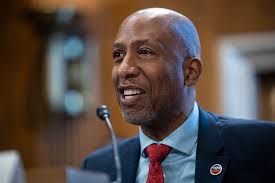 Just one month into 1L year, graduating student Niya Tandy got the  unexpected news that her father had died suddenly at age 44. Distraught  without her number one supporter who taught her