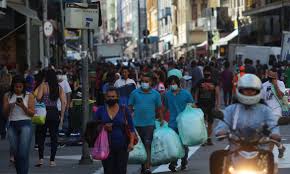 Mesmo com grandes índices populacionais, a população brasileira segue a tendência mundial de declínio da taxa de crescimento. Populacao Do Brasil Passa De 211 7 Milhoes De Habitantes Estima Ibge Agencia Brasil