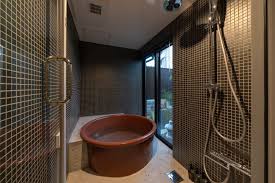 Mimari Japanese Machiya Holiday House In Kanazawa In 2020 Holiday Home Kanazawa Vacation Home