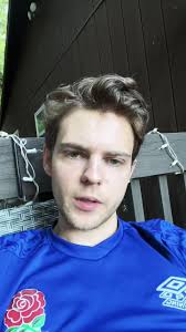 #stitch with @maxxchewning incoming “BuT yOU LoOk sO yOuNg!?!?” comments  #fyp #foryou #smash #smashorpass