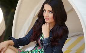 If you have long, thick and straight hair, value it and don't cut it. Celina Jaitley On Nepotism Children From Film Lineage Have Natural Immunity From The S Xual Harassment