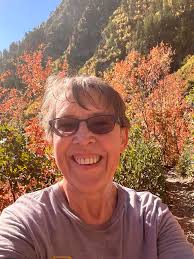 Hiking group for seniors to stay healthy worldwide