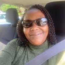 Peggy Langham's Instagram, Twitter & Facebook