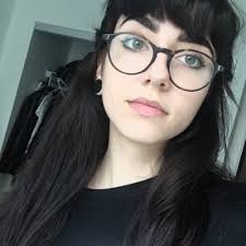 Teya (@strange___aeons)