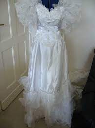 Maybe you would like to learn more about one of these? Vintage 80er Jahre Brautkleid Mit Schleppe Kleiderkorb De