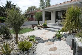 Aloe Paysage Les Realisations Et Exemples De Prestations Amenagement Jardin Amenagement Paysager Contemporain Terrasse Jardin
