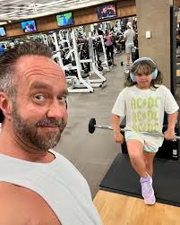 Chris Barsness（@fitnessbusinesslawyer）• Instagram 相片與影片