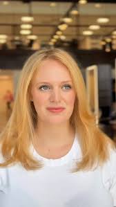 ✨ From sun-soaked and lived in to golden and glowing ✨, Hannah’s summer  blonde and thirsty ends got the ultimate fall revival. We took her  grown-out platinum and transformed it into a 14-carat ...