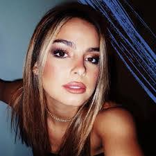 Addison Rae's Instagram, Twitter & Facebook