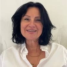 Amanda Moritz, une maman suédoise, s'est mise en scène avec son bébé dans  des photos aussi créatives qu'adorables 😍 En voir plus : bit.ly/3ZGtmXP