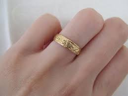Vintage Chinese Wedding Band Of Phoenix And Dragon In 18k Yellow Gold Vintage Wedding Band Wedding Bands Chinese Wedding