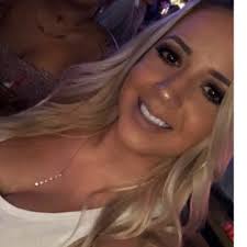 Katie Slade (@katiesladeee)